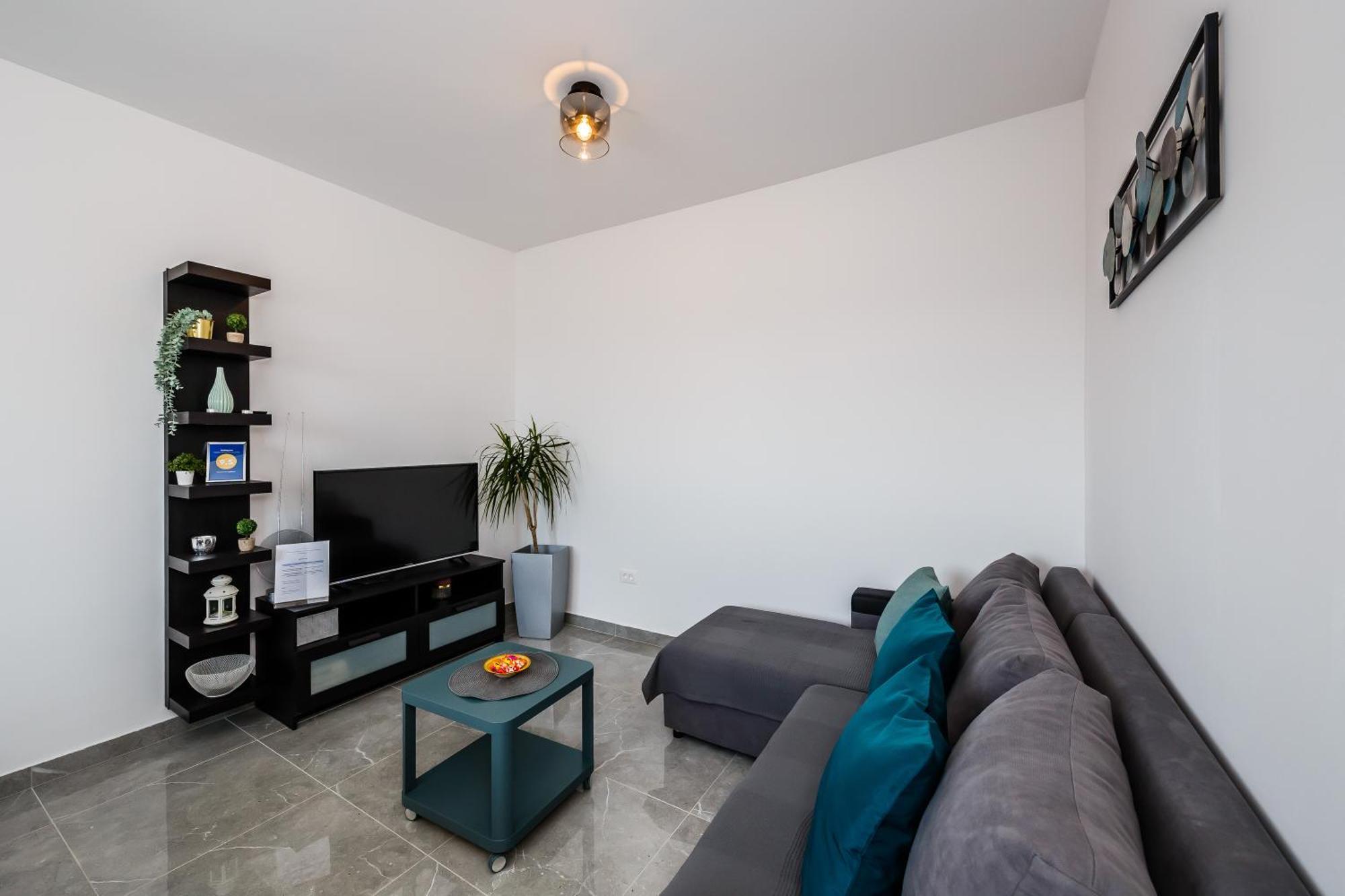 Apartmani Ujakovic Kaštela المظهر الخارجي الصورة