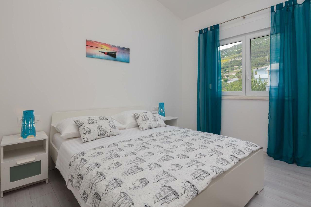 Apartmani Ujakovic Kaštela المظهر الخارجي الصورة