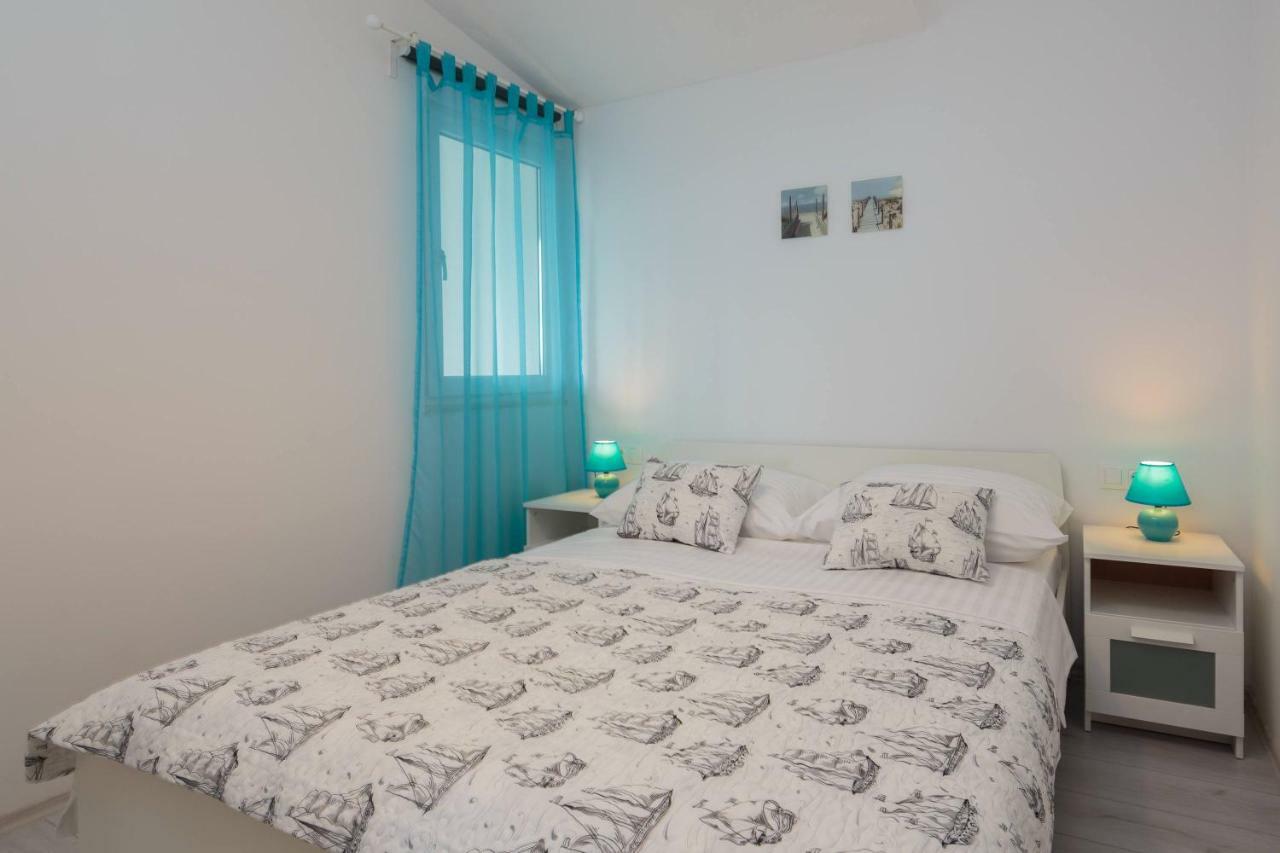 Apartmani Ujakovic Kaštela المظهر الخارجي الصورة
