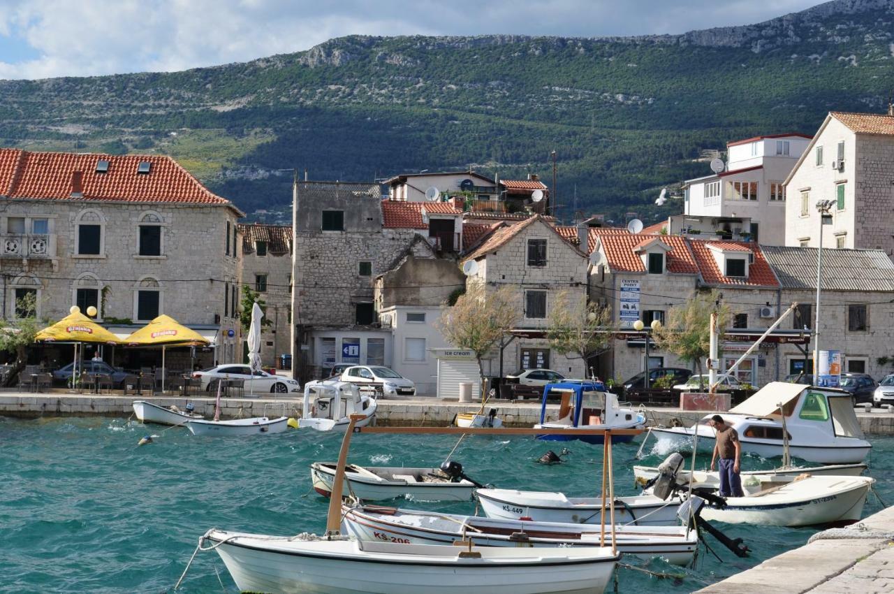 Apartmani Ujakovic Kaštela المظهر الخارجي الصورة