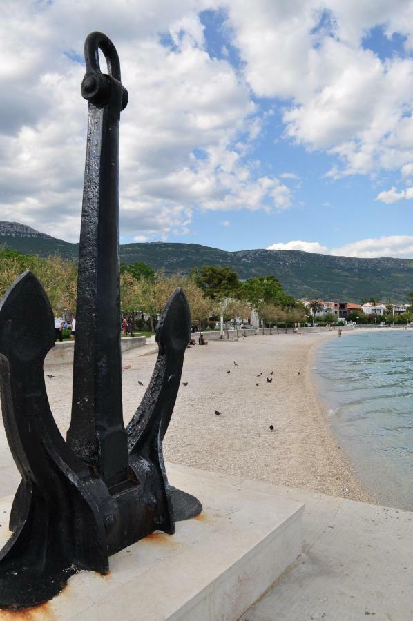 Apartmani Ujakovic Kaštela المظهر الخارجي الصورة